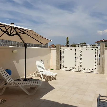 Salento - Villino Hookipa A 10 Metri Dalla Spiaggia Torre Lapillo